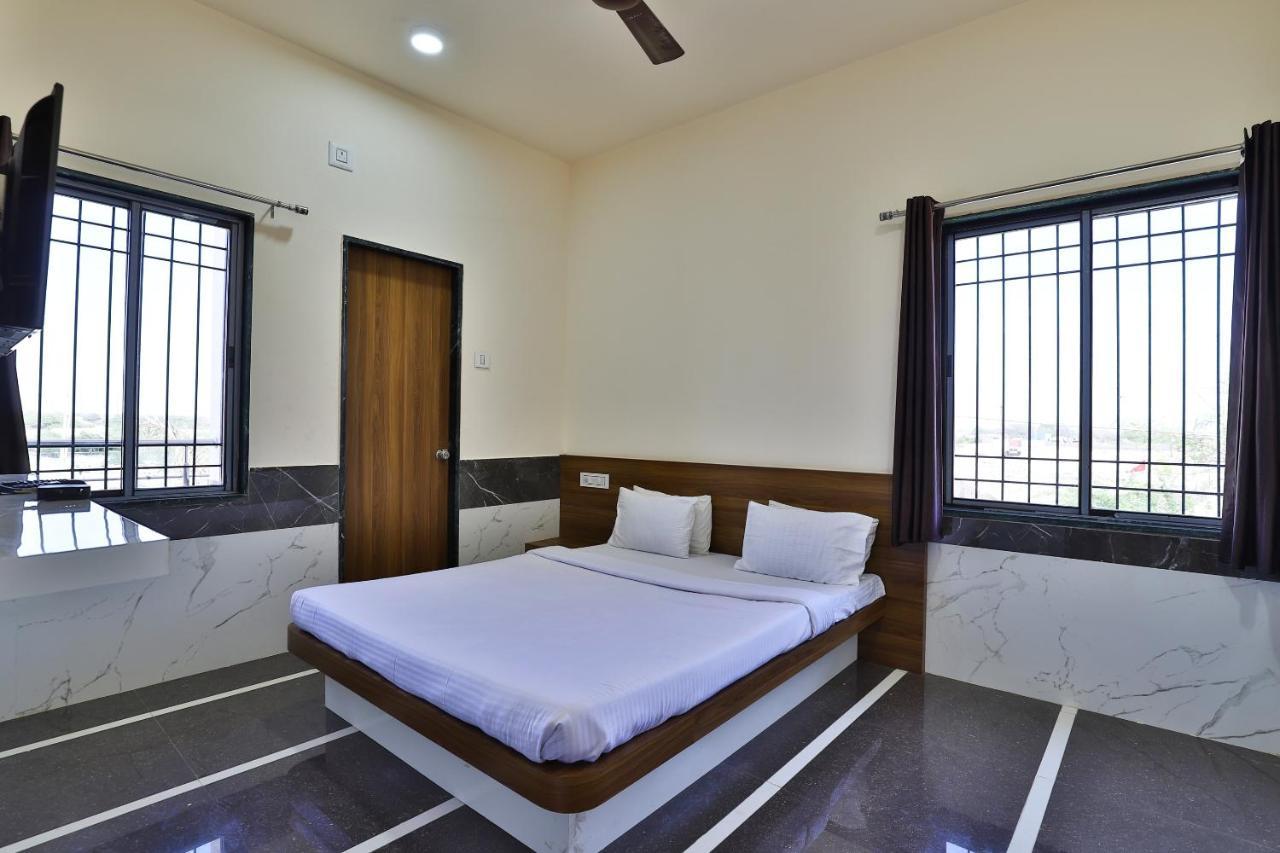 Spot On 37366 Hotel Mahalaxmi Dwārka Εξωτερικό φωτογραφία