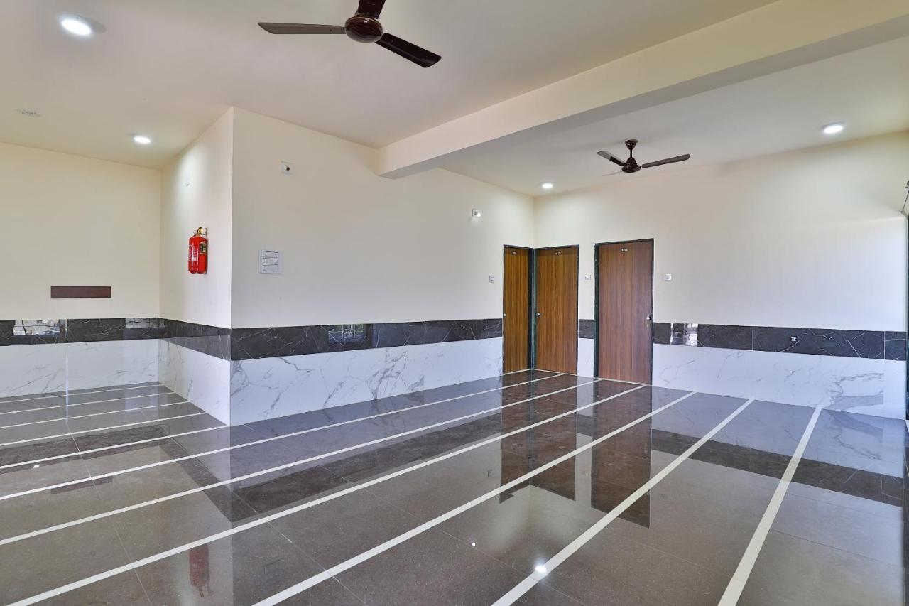 Spot On 37366 Hotel Mahalaxmi Dwārka Εξωτερικό φωτογραφία