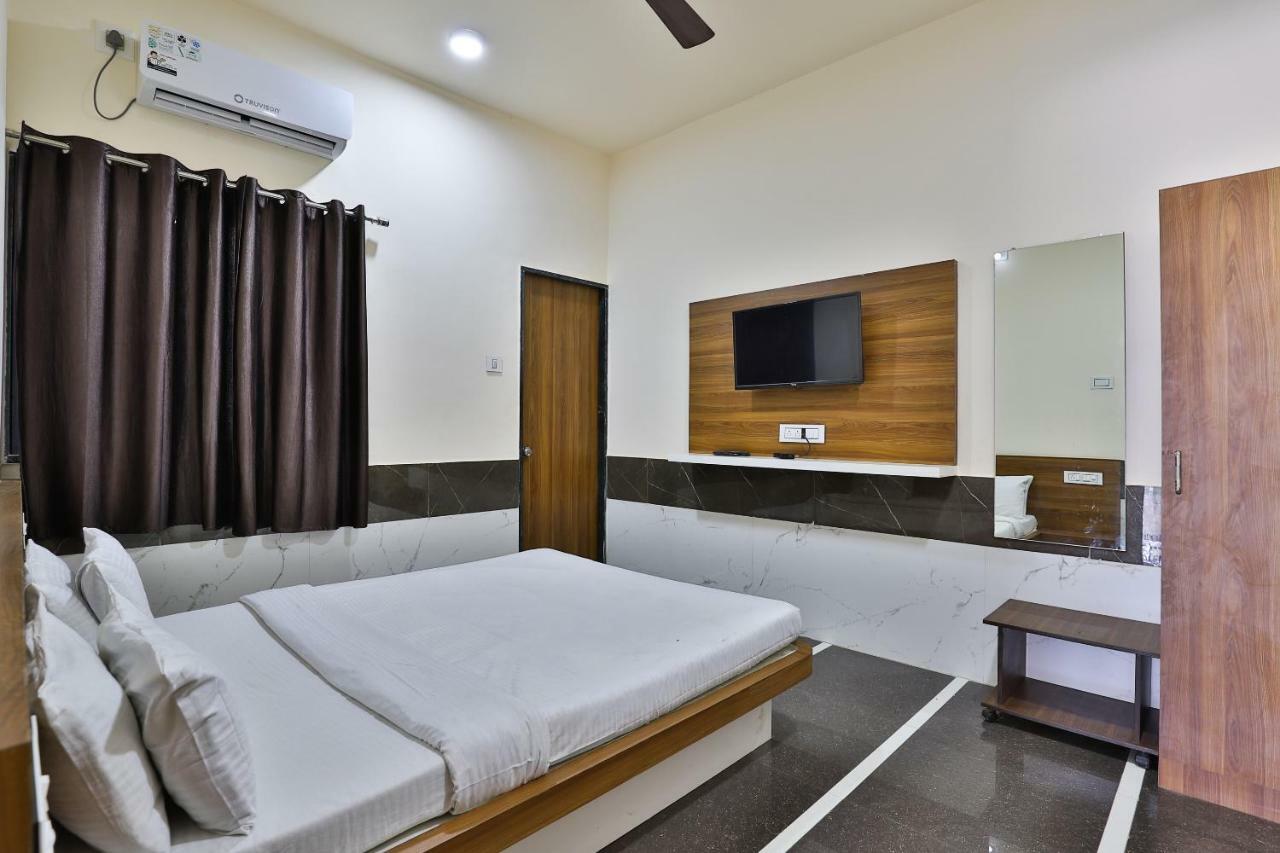 Spot On 37366 Hotel Mahalaxmi Dwārka Εξωτερικό φωτογραφία