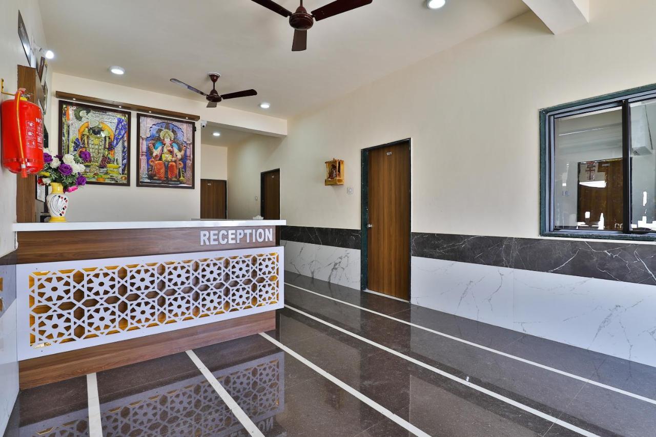 Spot On 37366 Hotel Mahalaxmi Dwārka Εξωτερικό φωτογραφία