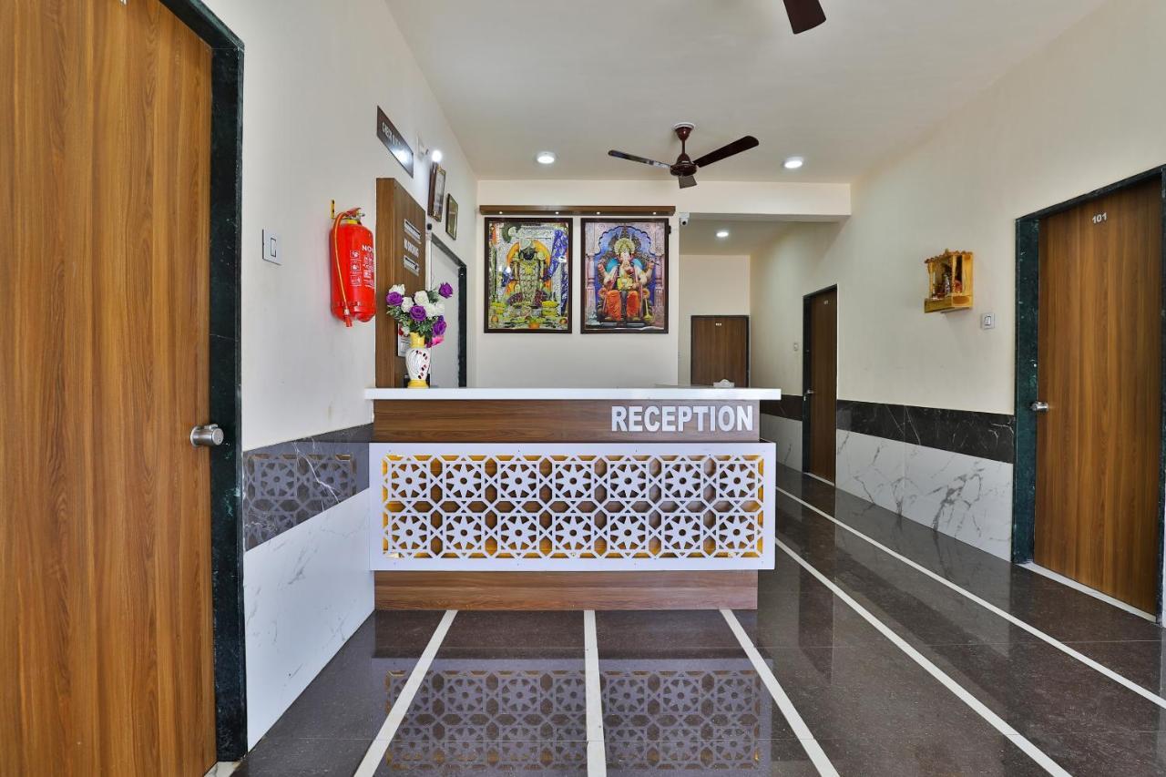Spot On 37366 Hotel Mahalaxmi Dwārka Εξωτερικό φωτογραφία