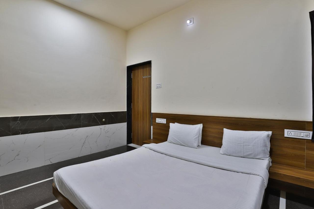Spot On 37366 Hotel Mahalaxmi Dwārka Εξωτερικό φωτογραφία